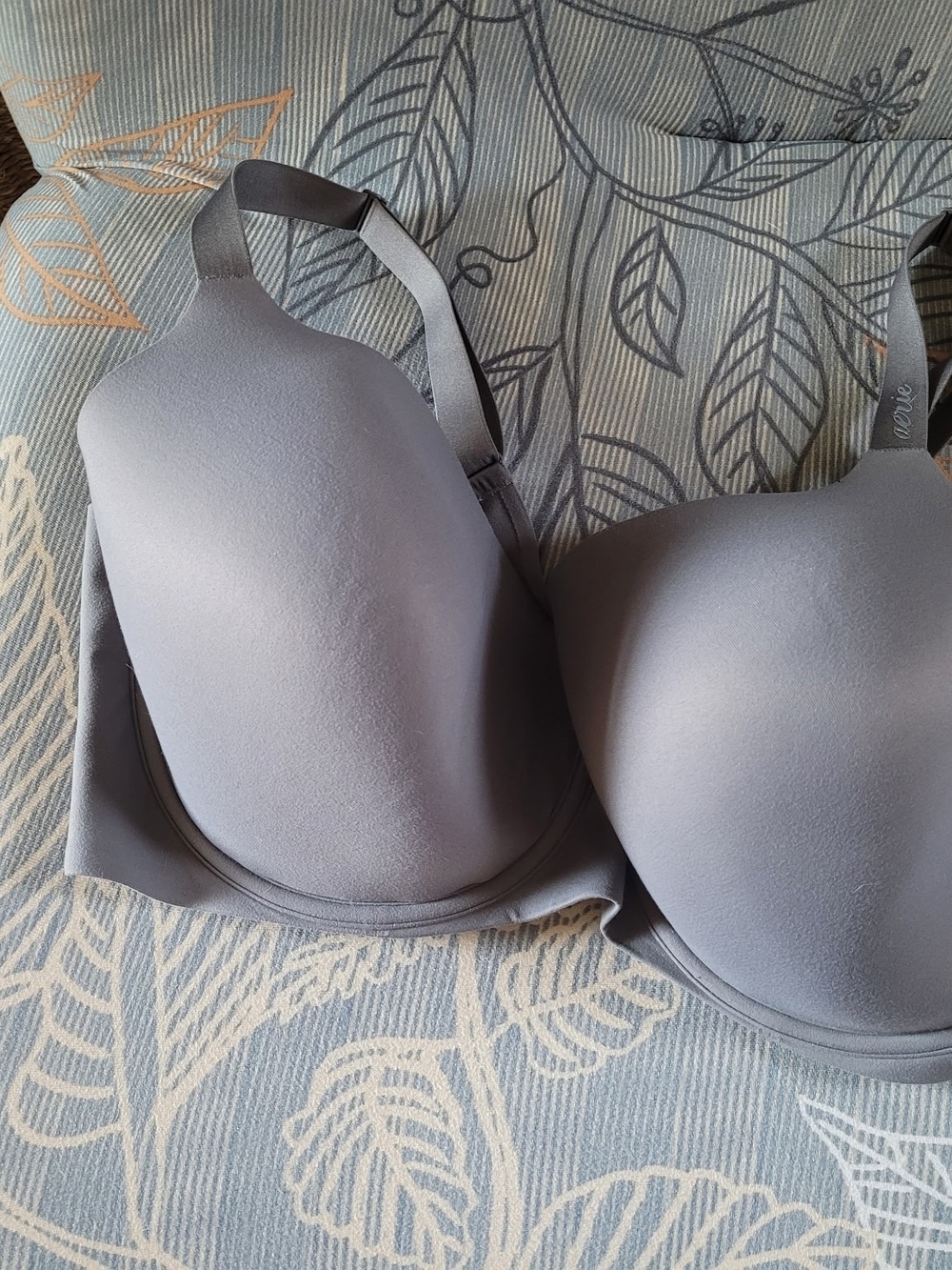 aerie Smoothez Molded Light Gray T-Shirt Bra